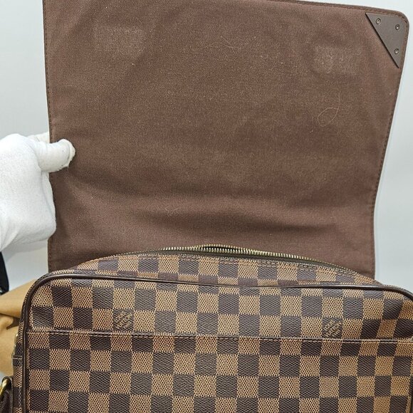 Louis Vuitton Damier  Ebene Shelton MM Messenger Bag - Picture 10 of 16